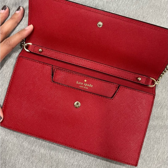 Kate Spade  Chain Wallet Crossbody in Red - Picture 2 of 8